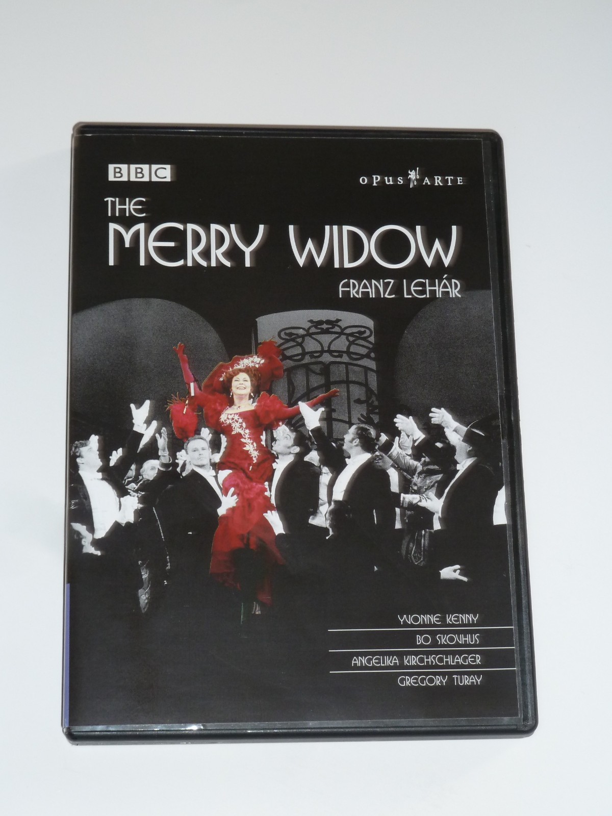 The Merry Widow DVD 2003 operetta classical Franz Lehar Opera Yvonne Kenny!