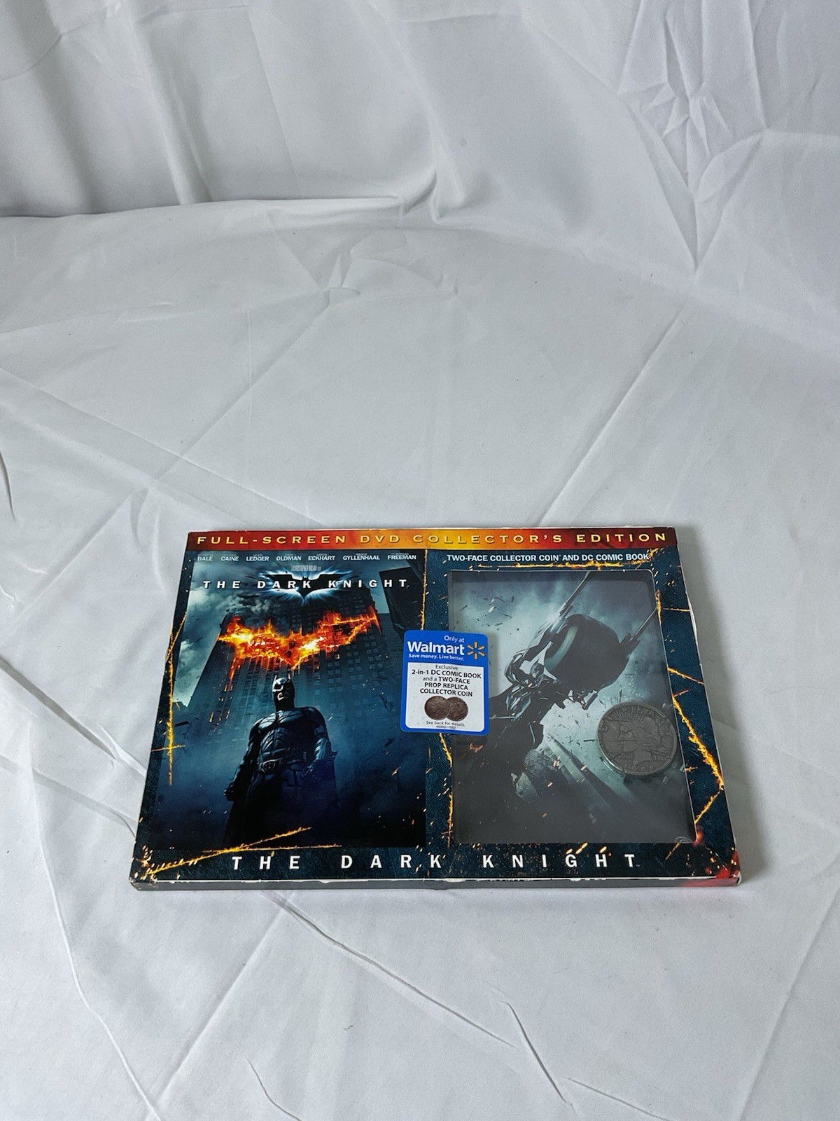 The Dark Knight: Wide Screen Collector’s Edition With DC Comic Book And Coin