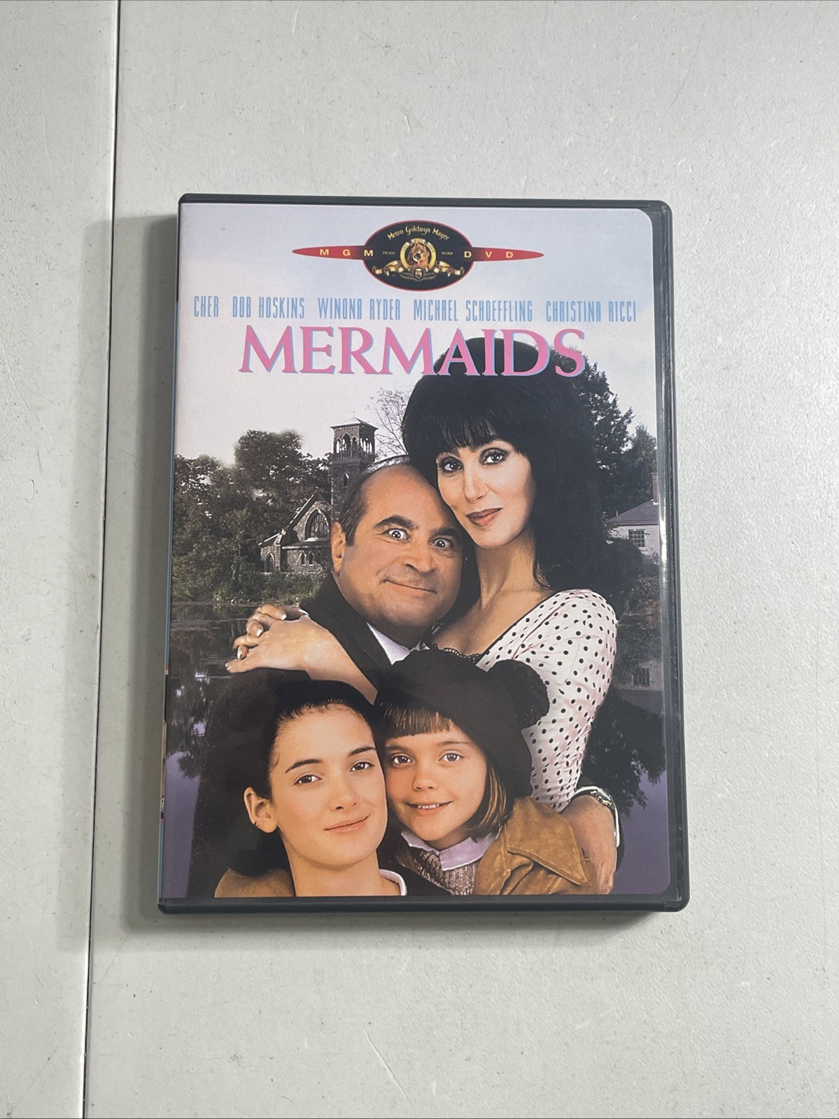 Mermaids (DVD, 1990) Cher – Bob Hoskins – Winona Ryder – Christina Ricci