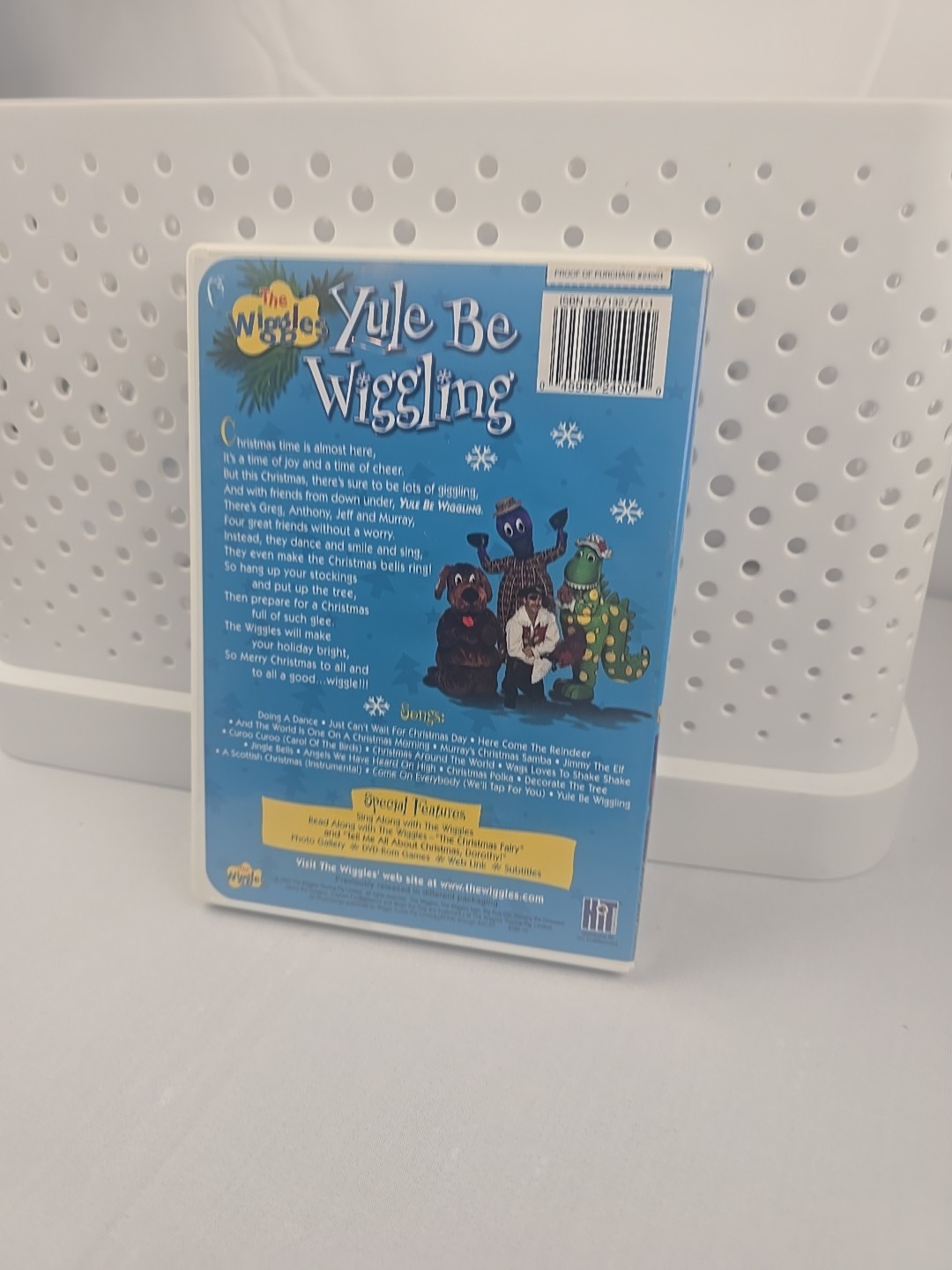 Yule Be Wiggling” DVD is a children’s video featuring a fun OOP Rare