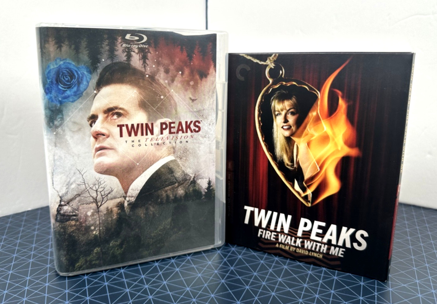 Twin Peaks: The Television Collection & Fire Walk With Me (Blu-ray Set)